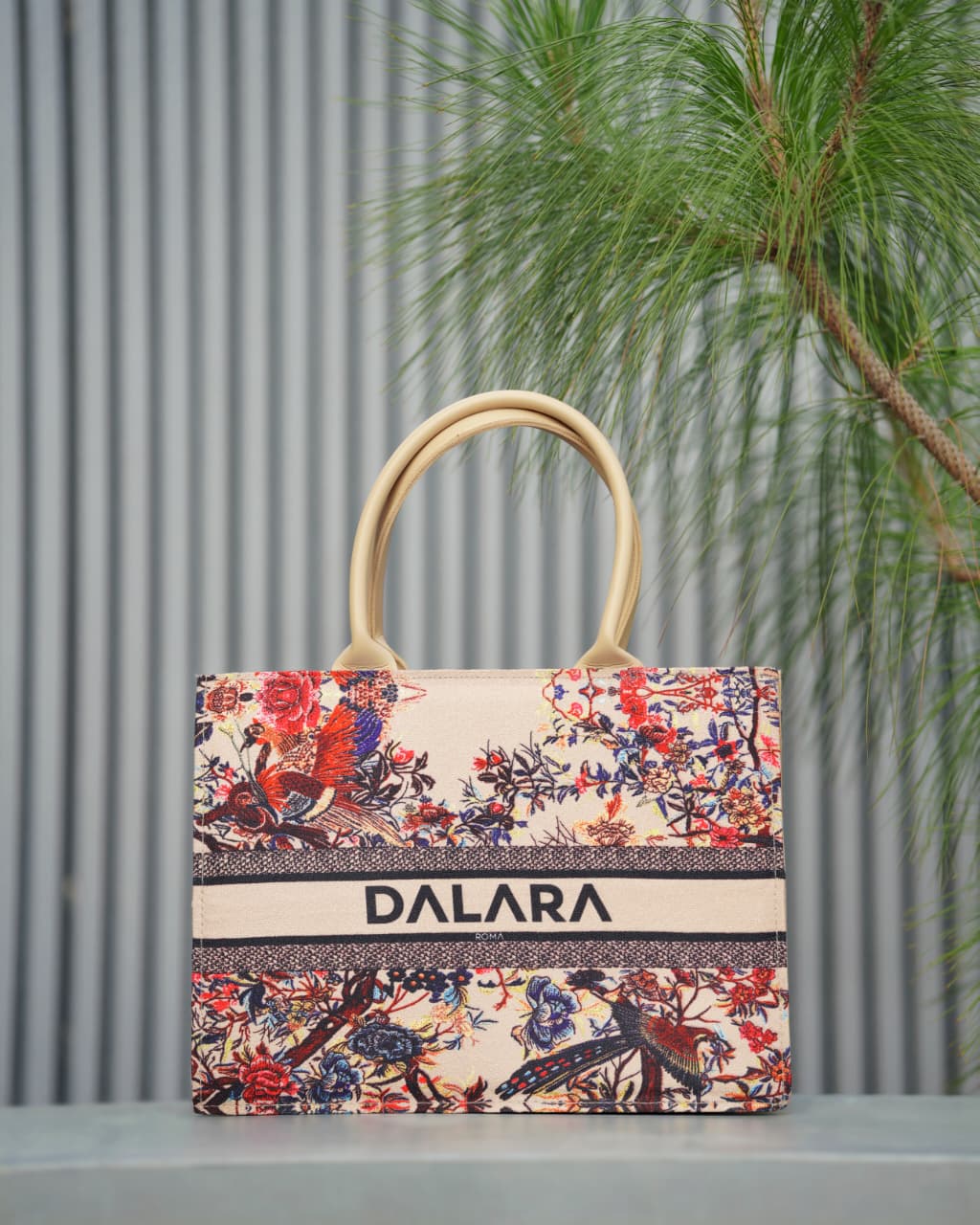 DALARA  PRINT TOTE BAG