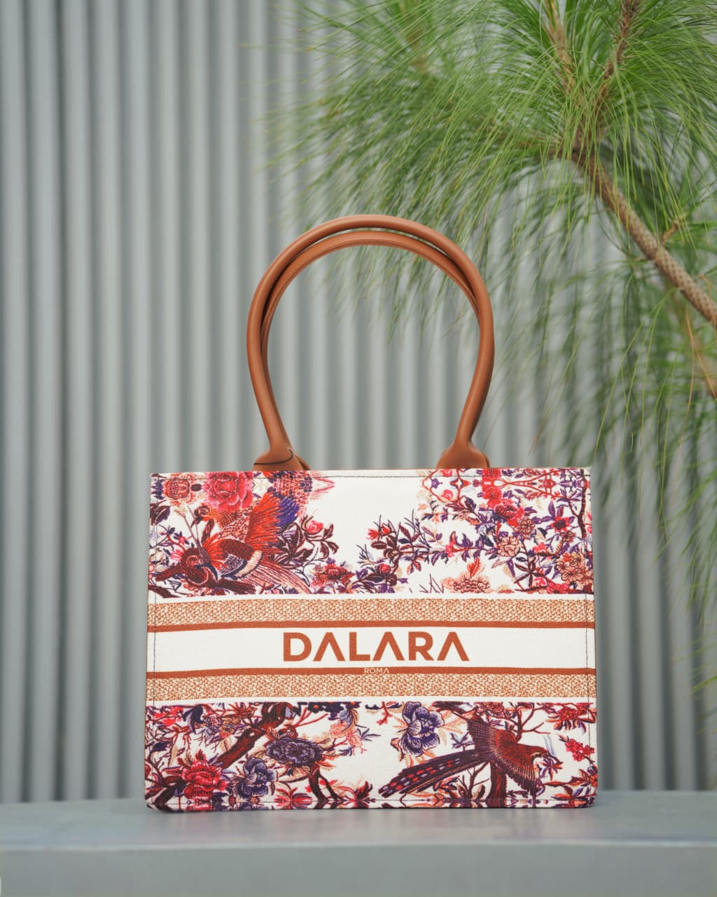 DALARA  PRINT TOTE BAG