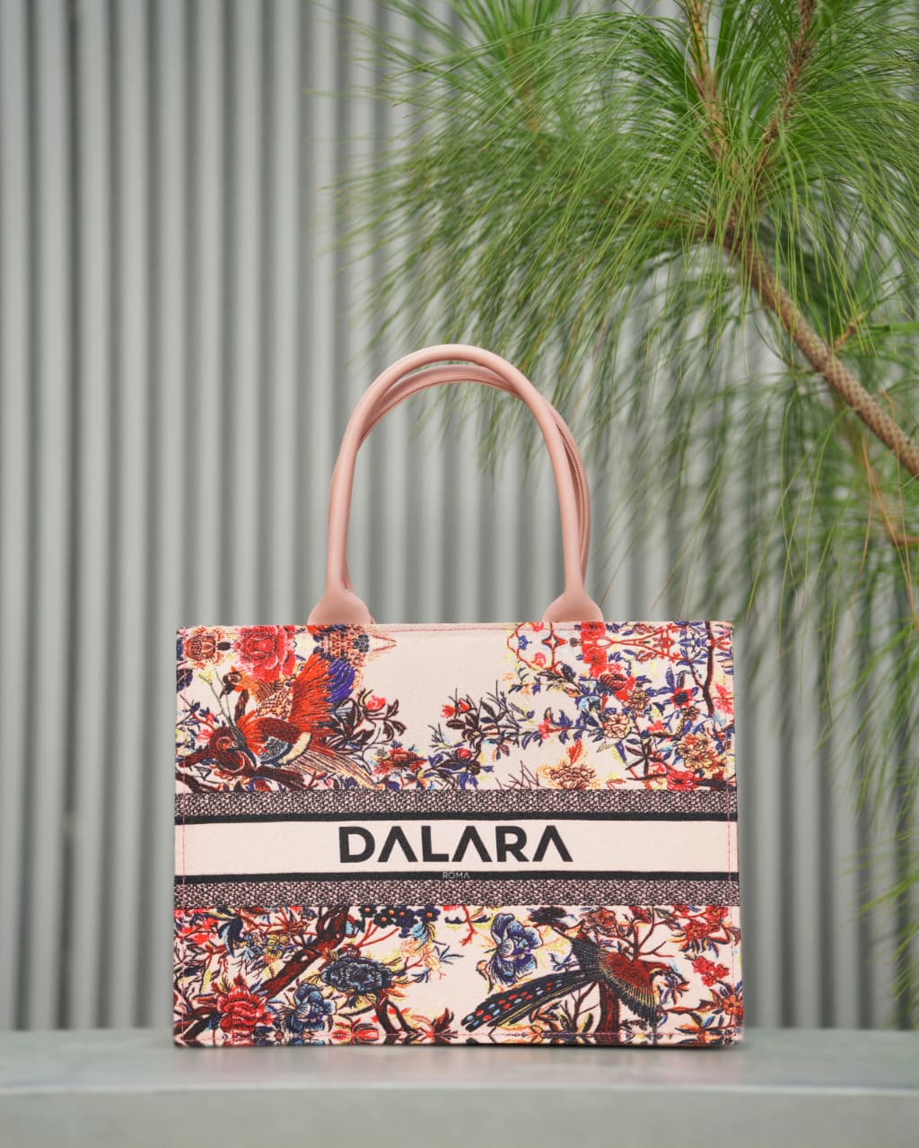 DALARA  PRINT TOTE BAG