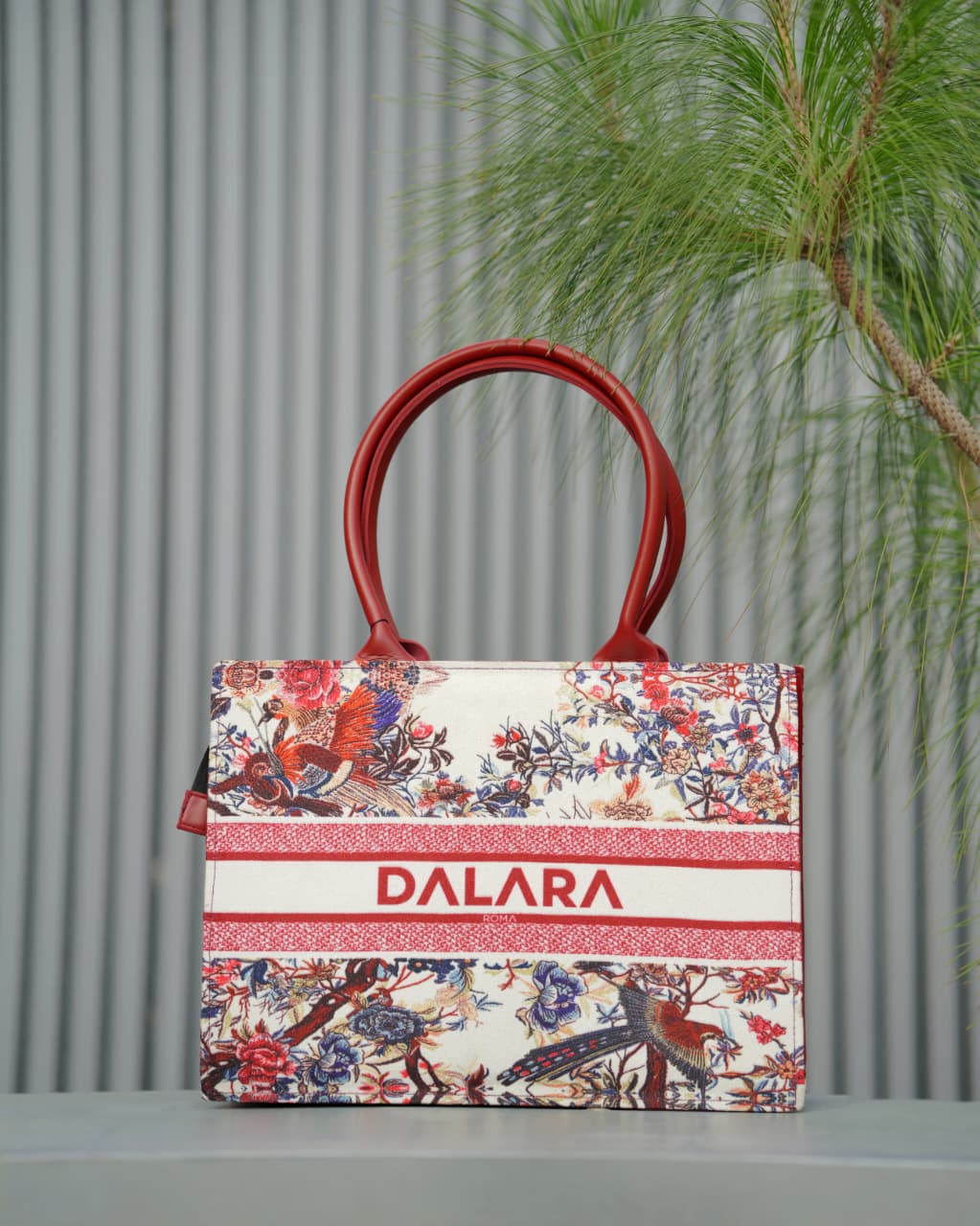 DALARA  PRINT TOTE BAG